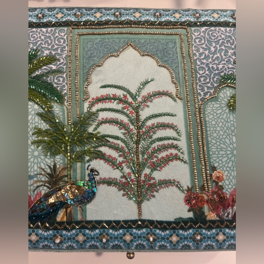 Beaded jewelry box - Picture 4 of 13